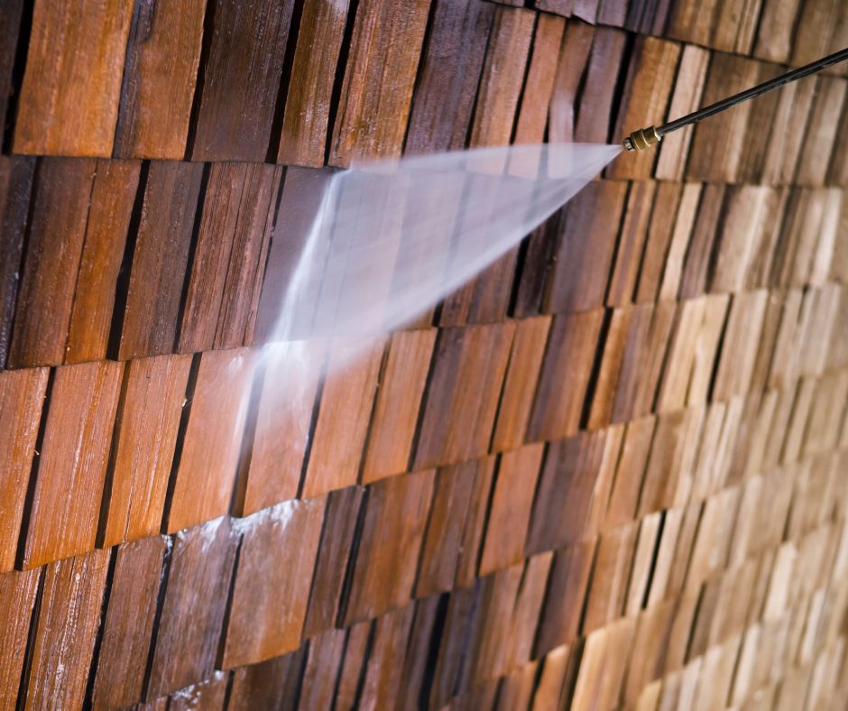 Diddillibah pressure cleaning wooden wall slabs 